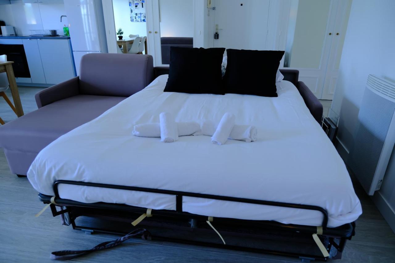 Calypso- Grand T3 70 M2 - Arrivee Autonome - Parking Prive Gratuit Apartment Melun Bagian luar foto