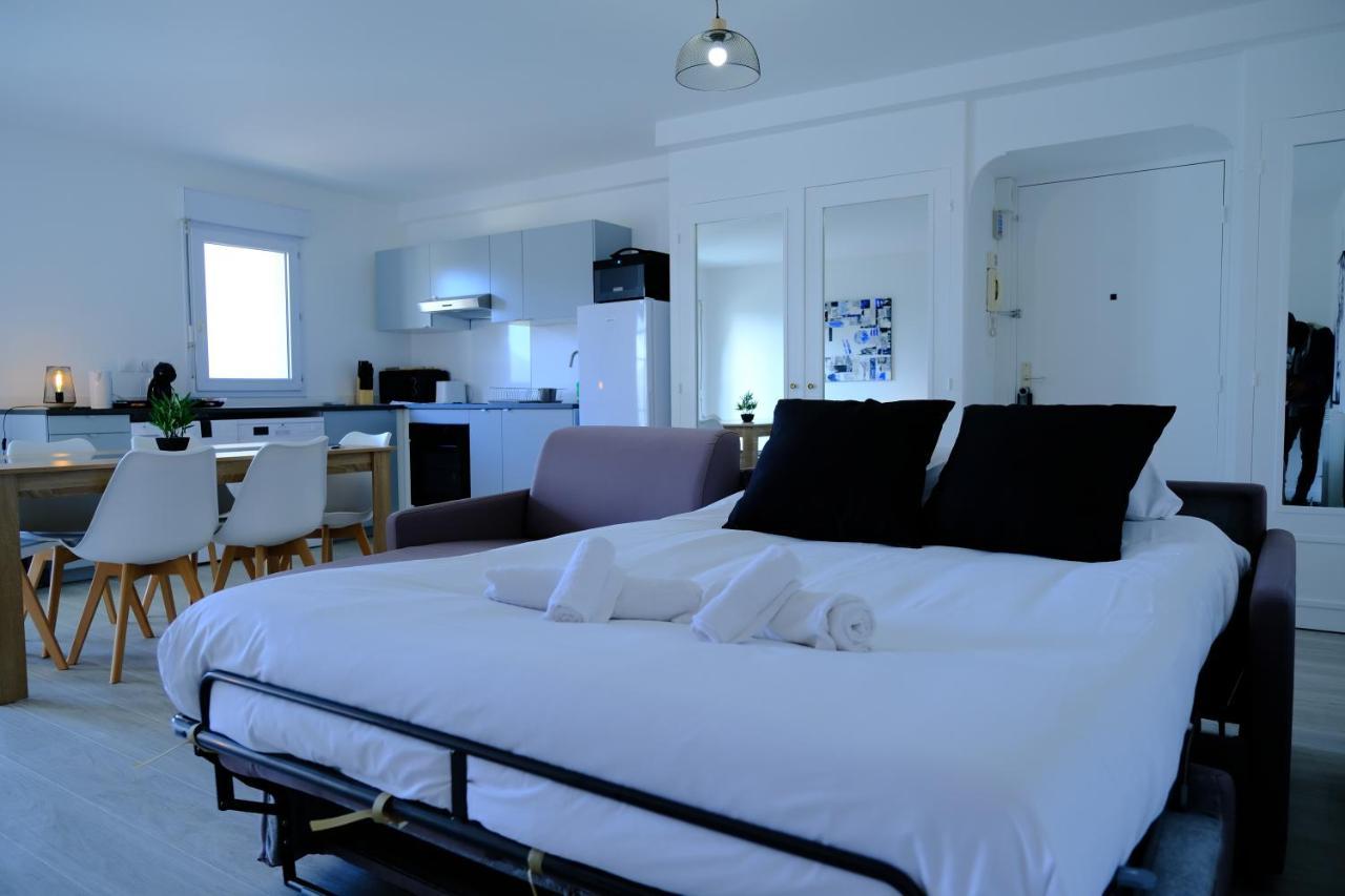 Calypso- Grand T3 70 M2 - Arrivee Autonome - Parking Prive Gratuit Apartment Melun Bagian luar foto